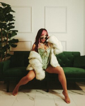 Mina Shirakawa Instagram - ☘️💚green & gold💛✨

Working with Mina was so much fun! She’s so silly & sweet, & she stole the show with this look! The green corset matched the green couch perfectly, & the pearls were a great vibe. So much more is to come from this fun day, stay tuned!

Model :: @mina_shirakawa 
Studio :: @theewstudios716 
Taken with the @canonusa R6 w/ 24-70mm f/2.8 lens
#theeditorialstyle