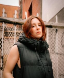 Actress Mina Sundwall HD Photos and Wallpapers August 2024