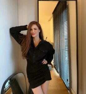 Actress Mine Tugay HD Instagram Photos and Wallpapers February 2023