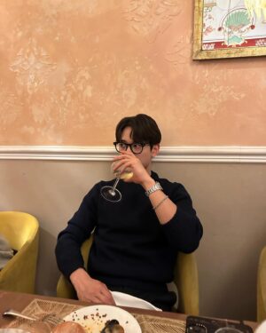 Minho Instagram - 나는 반드시 로마로 돌아온다.....