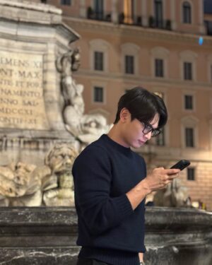 Minho Instagram - 나는 반드시 로마로 돌아온다.....