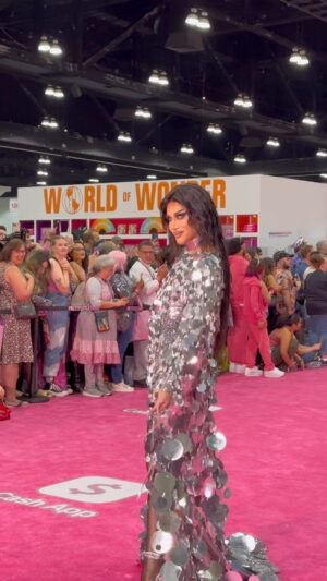 Minty Fresh Instagram - @rupaulsdragcon pink carpet 💗💗💗

Wearing @jaggyglarino 
Thank you Meme @praybeytbenjamin 
💗💗💗