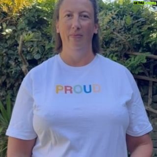 Miranda Hart - 60.3K Likes - I have found it incredibly hard not to feel shame from gaining weight over the last three years. Not because of striving for an aesthetic ideal but because it doesnβt represent me and who I naturally am. But life happens. Illness happens. And itβs a great way to keep focusing on the greatest healer - self-compassion. If I lose it or not I know I am loved. Peace out.
Book available to pre order β€οΈβ€οΈ