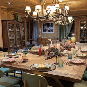 Mirela Mendoza Instagram - Megeve photo dump✨

#beextraordinary #skiweek #travellover #familytime #france