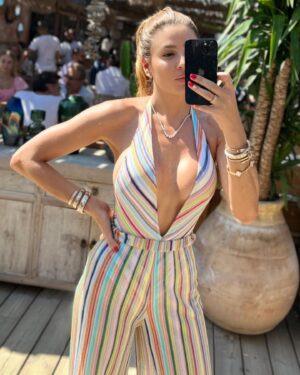 Mirela Mendoza Instagram - 📍 St tropez 

#beextraordinary #france🇫🇷 #sttropez