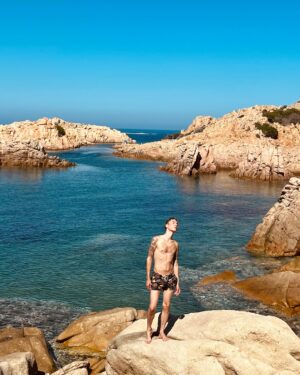 Miss Fame Instagram - Post it 🔥🌊🐶 #sardegna #italy