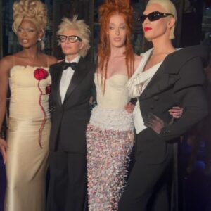 Miss Fame Instagram - Business woman special for @viktorandrolf #HauteCouture. A series of extreme Geometric hyper structured garments flashing before your very eyes. Power suit Styled by @laurentdombrowicz assisted by @atelier.fhd | glasses @balenciaga | sleek hair @parizhair | PR @lucienpagescommunication | slide 1 @claireguillon | side 3 @mrstreetpeeper | slide 6 @patricia.buren #viktorandrolf #MissFashion #MissFame #Paris