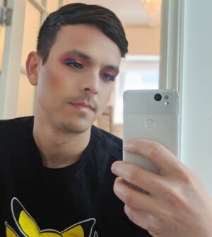 Mitchell Moffit Instagram - Just a typical Saturday afternoon 💅 What are you up to today?