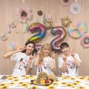 Miyabi Natsuyaki Instagram - memory🫶🏻

💜birthdayイベント開催のお知らせ💜

8/25（日）バースデー当日に
イベントしま〜す♡🧁
˚*.꒰夏焼雅BIRTHDAY PARTY！〜
VIPルームにようこそ～꒱.*˚🥂✨

こちらのチケット申し込み受付が
スタートしてます🎟️💕
受付期間が2024年7月5日（金） 
17:00まで🎀🩶

当日にイベントできるのが
意外とレアだったりするので♡
みんなにお祝いして頂けたら
とってもうれしいです🩷🥳
お待ちしています✨

#BD
#バースデーイベント
#夏焼雅