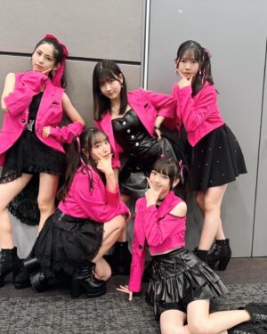 Mizuki Fukumura Instagram - 最後の盛りだくさん会
ありがとうございました🌿.∘

対面でお会い出来るのは今日がラストの方がほとんどだったので、寂しい気持ちにもなりましたが
より最後に向けての気合いが入りました🔥

最後に、チェキ会で1番した
キラーンポーズ✨
メンバーの皆としてもらったーーー！

皆キラーンと輝いてる🙈✨

#morningmusume23 #モーニング娘 #morningmusume #モーニング娘23 #譜久村聖 #73rdsingle #盛りだくさん会 #渋谷 #キラーン