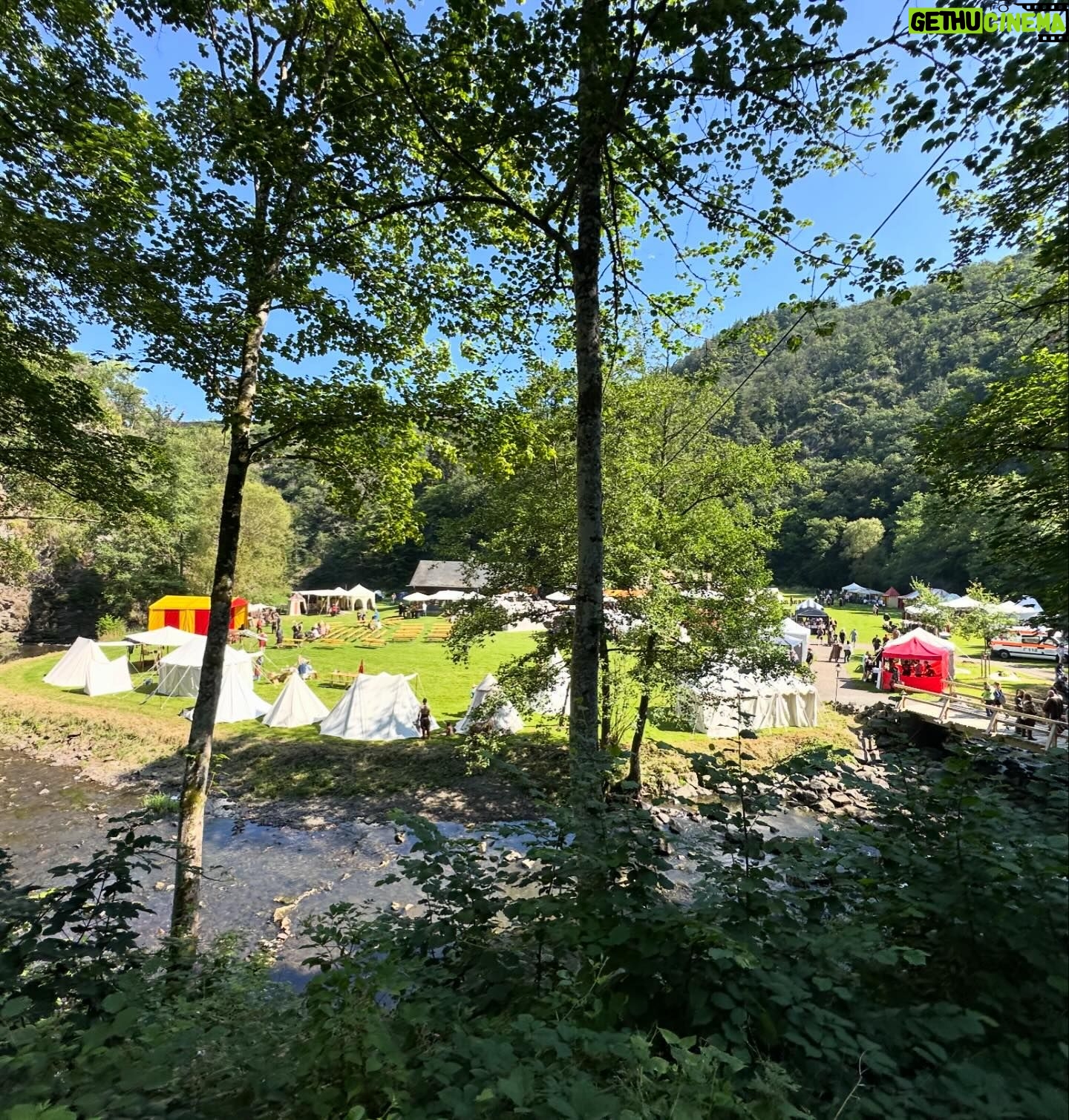 Moe Dunford - 2.7K Likes - Wonderful couple of days , 🇩🇪 @proudnerdconventions out in the woods 🐕 ⛰️🦉🔥 🌲 🪓 #Vikings
*oh & @olde_world_craftworks @dancing.shieldmaiden congrats on yere wedding!* 🤪🥂