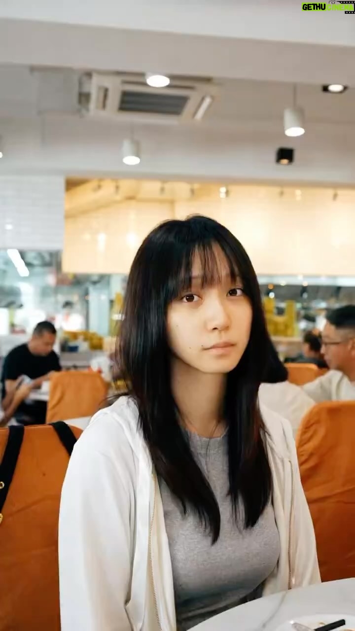 Moe Iori - 45.8K Likes - マレーシアの朝ごはん食べてる時
まだちょっとオネム
#マレーシア
