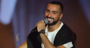 Mohamed Al Sharnuby Instagram - ‎النهارده يوم من أسعد ايام حياتي .. احساس عمري ما حسيت بيه قبل كده.. فرحه و خوف و ذهول بحب الناس اللي عمري ما كنت اتخيله.
‎شكرا جدا للجمهور السعودي و يارب اكون اسعدتكم زي ما انتوا مليتوا قلبي فرح و سعاده.
‎شكرا شركة بنش مارك على التنظيم الرائع.
‎و اخيرا شكرا معالي المستشار تركي آل الشيخ على دعمك و مساعدتك.
@turkialalshik @benchmarkksa @gea_saudi