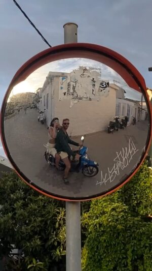 Mohamed Mrad Instagram - Live, Love, Laugh sous le soleil grec ☀️🍷🏖️

#LiveLoveLaugh
#Greece
#GreekIslands
#Sunshine
#HappyMoments
#SunAndFun
#MediterraneanMagic