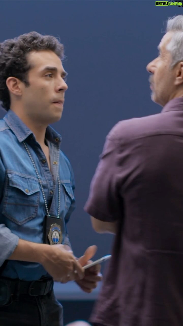 Moisés Arizmendi - 1K Likes - El detective Castillo sospecha que el Fiscal fue quien apagó las cámaras 🤨
Disfruta de las últimas semanas de #LaHistoriaDeJuana, lunes a viernes 9:30 p. m. MEX #ConLasEstrellas