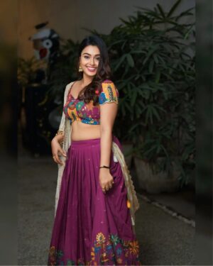 Mokksha Instagram - This is the day.. Alanaati Ramachandrudu film successfully running on theatres ❤️ 
We did it team @hyniva_creations @akashthefilmmaker01 @sashanktirupathi ✌️❤️🤩🎉
Costume designed and styled by @the_90s_label Ankitha garu 
Thanks @arunkumar_2809  for collecting the pics and sending me ❤️🙏
Thanks to the Telugu audience and Media ❤️🙏🥲