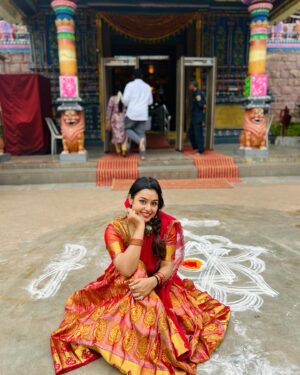 Mokksha Instagram - Before the new beginning I reached out to Shakti Peddamma thalli and once again went to her to close the dot of the circle … 🙏🏻😊
Alanaati Ramachandrudu (@yourkrishnavamsi )2nd Aug tomorrow hits the theatres..❤️🥰😍
Captured by @kiran_i_con_ 
Wearing @sarva.vastra