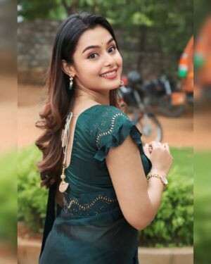 Mokksha Instagram - The Alanaati Ramachandrudu film is running in theatres now.. 
Wearing @the_90s_label 
Special thanks @arunkumar_2809 for sharing the pics and The Telugu media ❤️