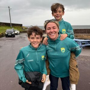 Molly McCann Instagram - Kerry never disappoints 💚💛 down time that’s good for the soul!  Family time well spent, feeling very grateful!  Can’t wait for the next trip with me Fambo and doggos! 💙🤍