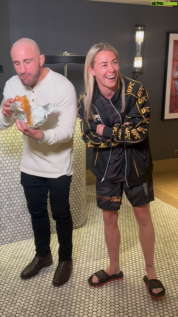 Molly McCann - 12.6K Likes - Molly McCann crashes @alexvolkanovski’s interview for him to try a @meatballmolly sub 🤣
#UFC304 | July 27th | LIVE on TNT Sports and discovery