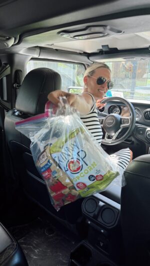 Molly Sims Instagram - Being a mom requires flexibility in more ways than one 😂