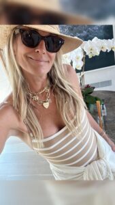 Actress Molly Sims HD Instagram Photos and Wallpapers July 2024