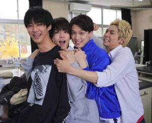 Momose Takumi Instagram - ・　
MBSドラマシャワー「佐原先生と土岐くん」

楽しい楽しい撮影の合間

学生組😌

#ドラマ佐原先生と土岐くん #さはとき