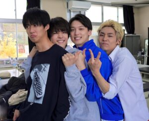 Momose Takumi Instagram - ・　
MBSドラマシャワー「佐原先生と土岐くん」

楽しい楽しい撮影の合間

学生組😌

#ドラマ佐原先生と土岐くん #さはとき