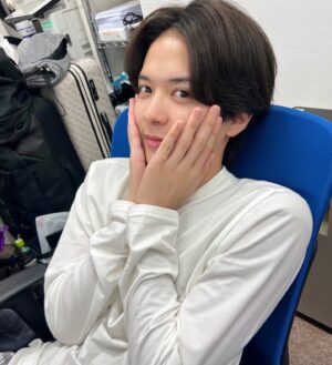 Momose Takumi Instagram - ・
22歳になりました。
犬年齢でいうと3歳なのでまだまだわんぱくに生きたいと思います。

22歳も何卒

#21歳の思い出かき集めてみた