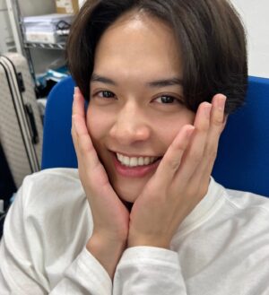 Momose Takumi Instagram - ・
22歳になりました。
犬年齢でいうと3歳なのでまだまだわんぱくに生きたいと思います。

22歳も何卒

#21歳の思い出かき集めてみた
