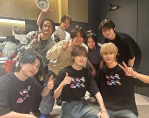Momose Takumi Instagram - ・
そのしゅんキラキラで会った時人見知りでそうだったあぶねえあぶねえ

M!LKさんのライブおじゃましました〜