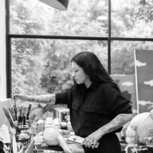 Mon Laferte Instagram - Días en el taller, pronto novedades 
@monlafertevisual 
Fotos @mayraortizph