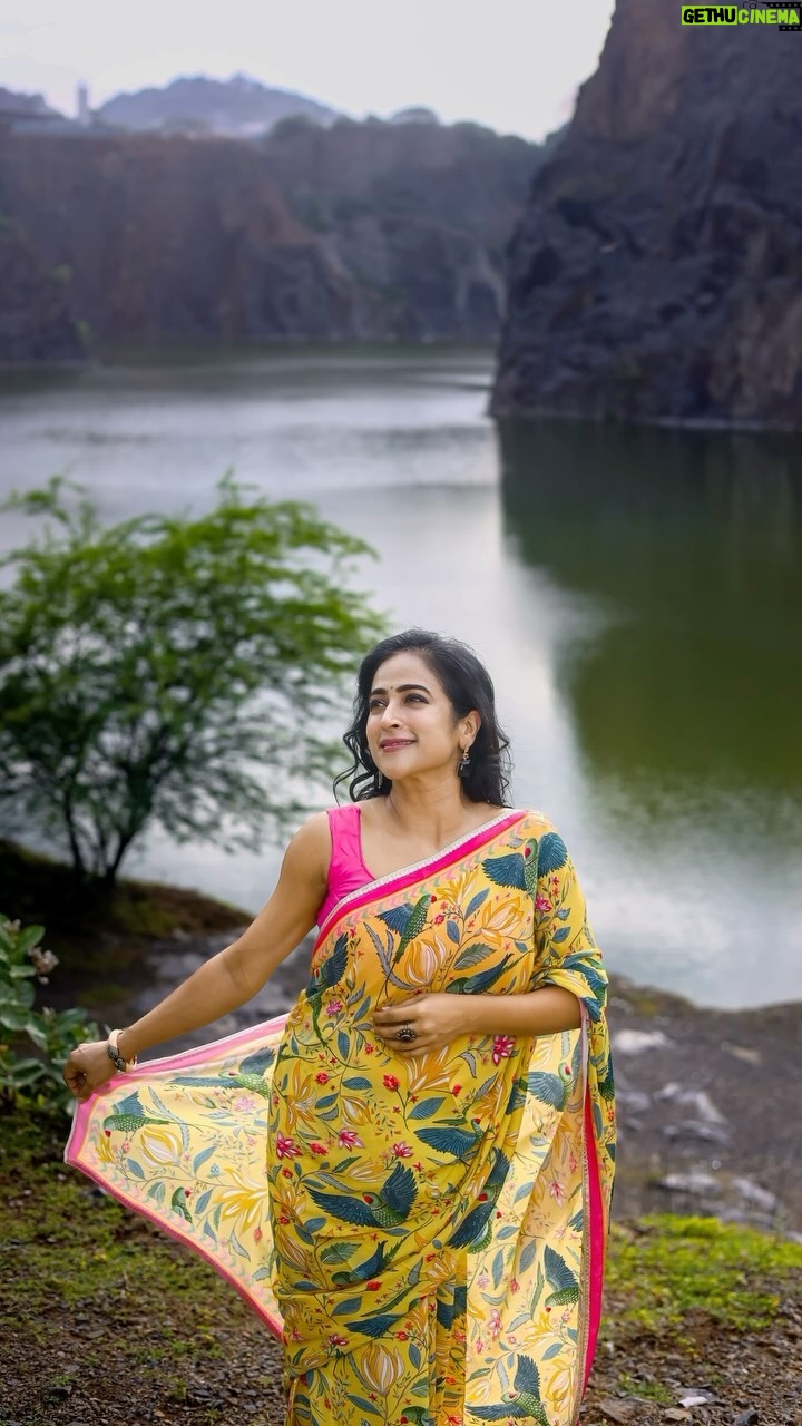 Mona Kakade - 2.5K Likes - LIVE Simply,
WALK Humbly
LOVE Genuinely,
All Good Things will be yours 🫰🏽😇

📸 @sw__portraits 
Saree @bhavikadevarapalliofficial 

#monabedre
#actor 
#saree 
#post 
#picoftheday 
#reelsinstagram 
#trending