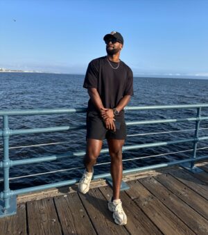 Monte Taylor Instagram - When the sun is out, I’m out 😎

But here’s why…

1) Great source of Vitamin D

2) Boost in mental health -> increased serotonin levels

3) Helps lower blood pressure

4) Improves cognitive function 

If the day blessed you with sunlight, don’t take it for granted‼️

#sun #sunlight #vitamind #nature #outdoors