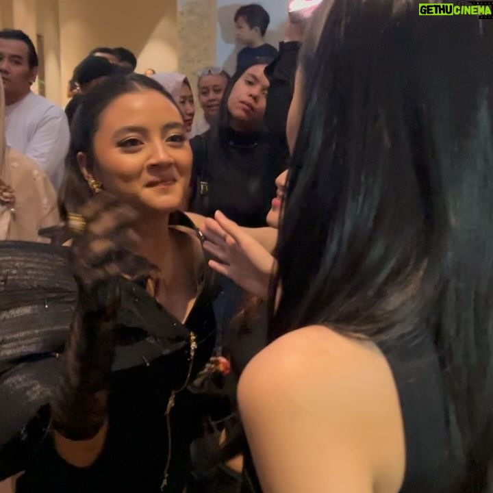 Montserrat Gizelle - 60.8K Likes - 🫶