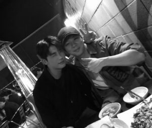 Moon Jun-young Instagram - 형식이의 첫 영화 #배심원들 많이 봐주세요🙏🏻