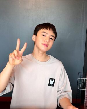 Moon Woo-jin Instagram - 오늘 촬영은 링링이도 함께~❤️
