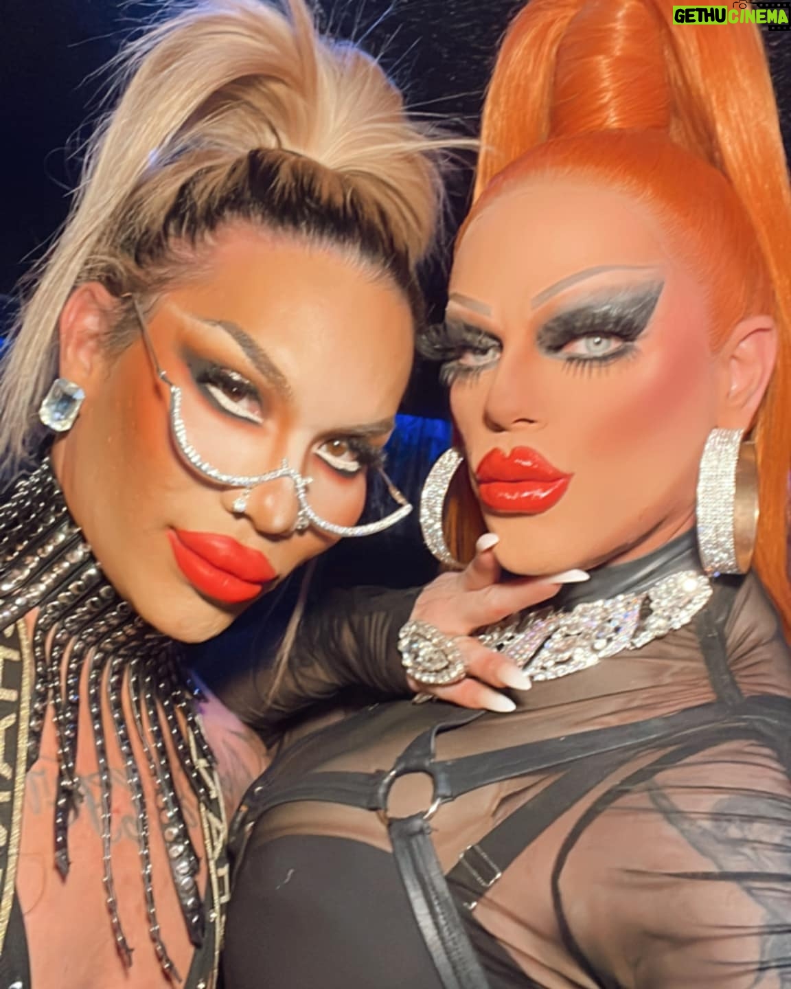Morgan McMichaels - 1.4K Likes - Executive Suite Nightclub @executivesuite backstage photos with the girls !!! It was such a fabulous Long Beach Pride kick off
Show and baby we were having a good ol fashioned Kiki in the back !!! Thank you to @kimorablac @trinitythetuck @azalea.mcmichaels @ongina & @living4q for such a Fierce show !! See you all tonight at the suites !!!