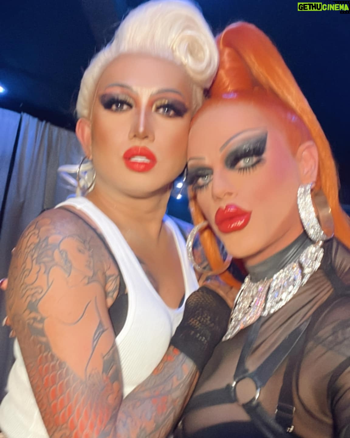 Morgan McMichaels - 1.4K Likes - Executive Suite Nightclub @executivesuite backstage photos with the girls !!! It was such a fabulous Long Beach Pride kick off
Show and baby we were having a good ol fashioned Kiki in the back !!! Thank you to @kimorablac @trinitythetuck @azalea.mcmichaels @ongina & @living4q for such a Fierce show !! See you all tonight at the suites !!!