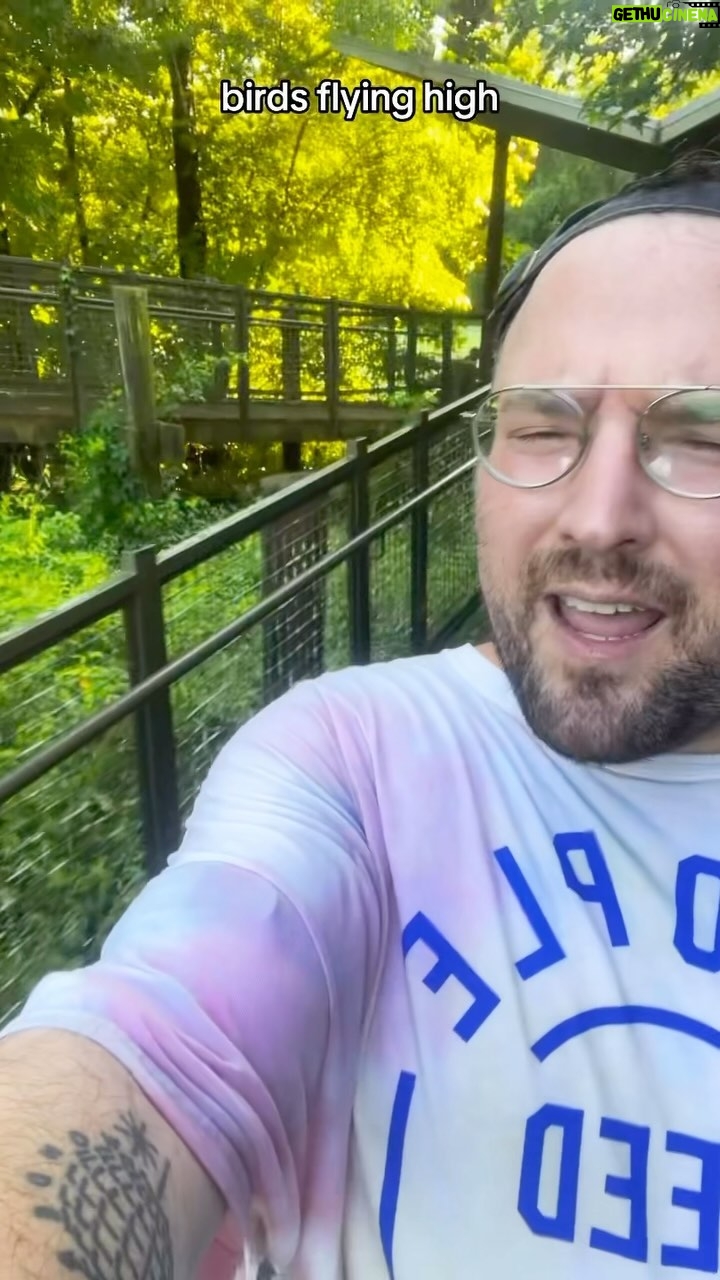 Morgxn - 3 Likes - 8 miles DOWN and if you didnt know im training for the @nycmarathon in November while raising money for @twloha - which provides mental health support for ALL people 💕
so here’s a little post run song with an appropriate edit for #feeling 😜
.
.
.
.
.
.
.
.
.
#marathontraining #nycmarathon #roadrunner #runner #runtok #feelinggood