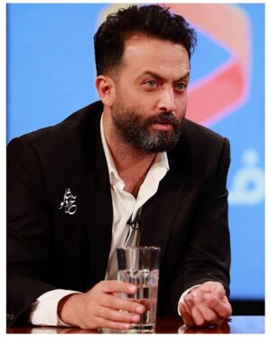Mostafa Zamani Instagram - .
گفتگوی جذاب با آقای "فریدون جیرانی عزیز در برنامه "کافه آپارات"
پنجشنبه ۳ مهر ماه ۱۳۹۹
پ.ن: شما می تونید برای تماشای این مصاحبه به سایت آپارات مراجعه کنید.
#مصطفی_زمانی#مصطفی#زمانی#بازیگر#بازیگران#هنرمند#هنرمندان#هنرمندان_ایرانی#ایرانی#عکس#چهره#پرتره#لایک#کافه#mostafazamani#mostafa#mustafa#actor#actors#art#artist#artists#celebrity#famous#instagram#like4like#superstar#star#photo#popular