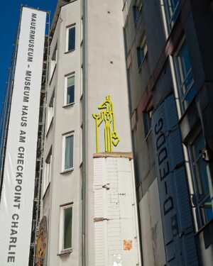 Mr. Paradox Paradise Instagram - Installation/checkpoint Charlie
Destroyed/removed.
—————————————————