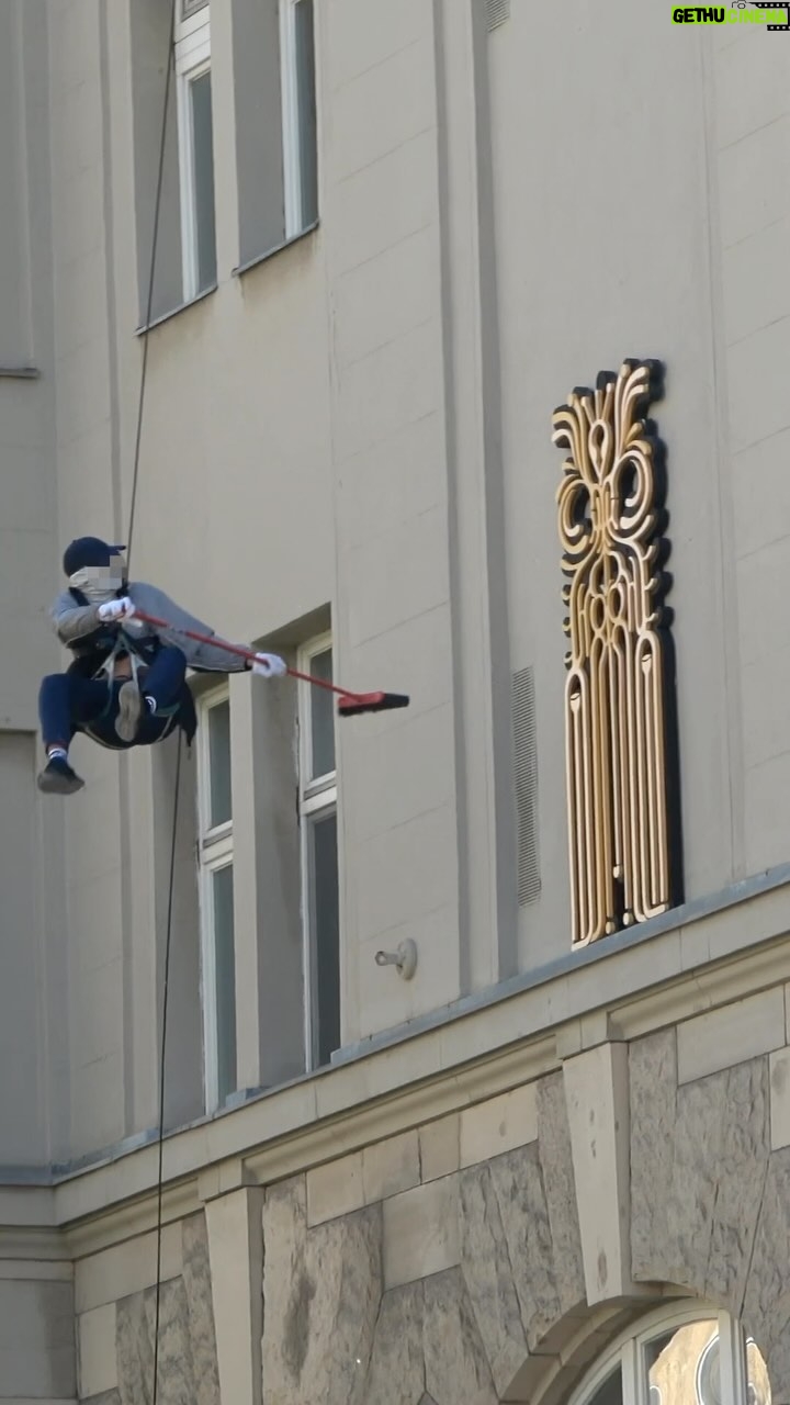 Mr. Paradox Paradise - 13.2K Likes - Berlin sculpture installation in daylight/👮
_______________________________________
@morf.fpv fpv operator 📌
@nacho0 🫶🏼
----------------------------------------------
#streetart #graffiti #paradoxparadise #mrparadoxparadise