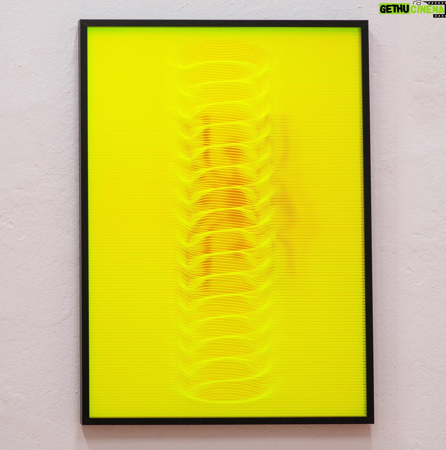 Mr. Paradox Paradise - 5K Likes - Exhibition tomorrow
„Ornaments“
@galerie.grolman
————————————
@nikakramer 📸
————————————
#berlin #gallery #art #resinartwork