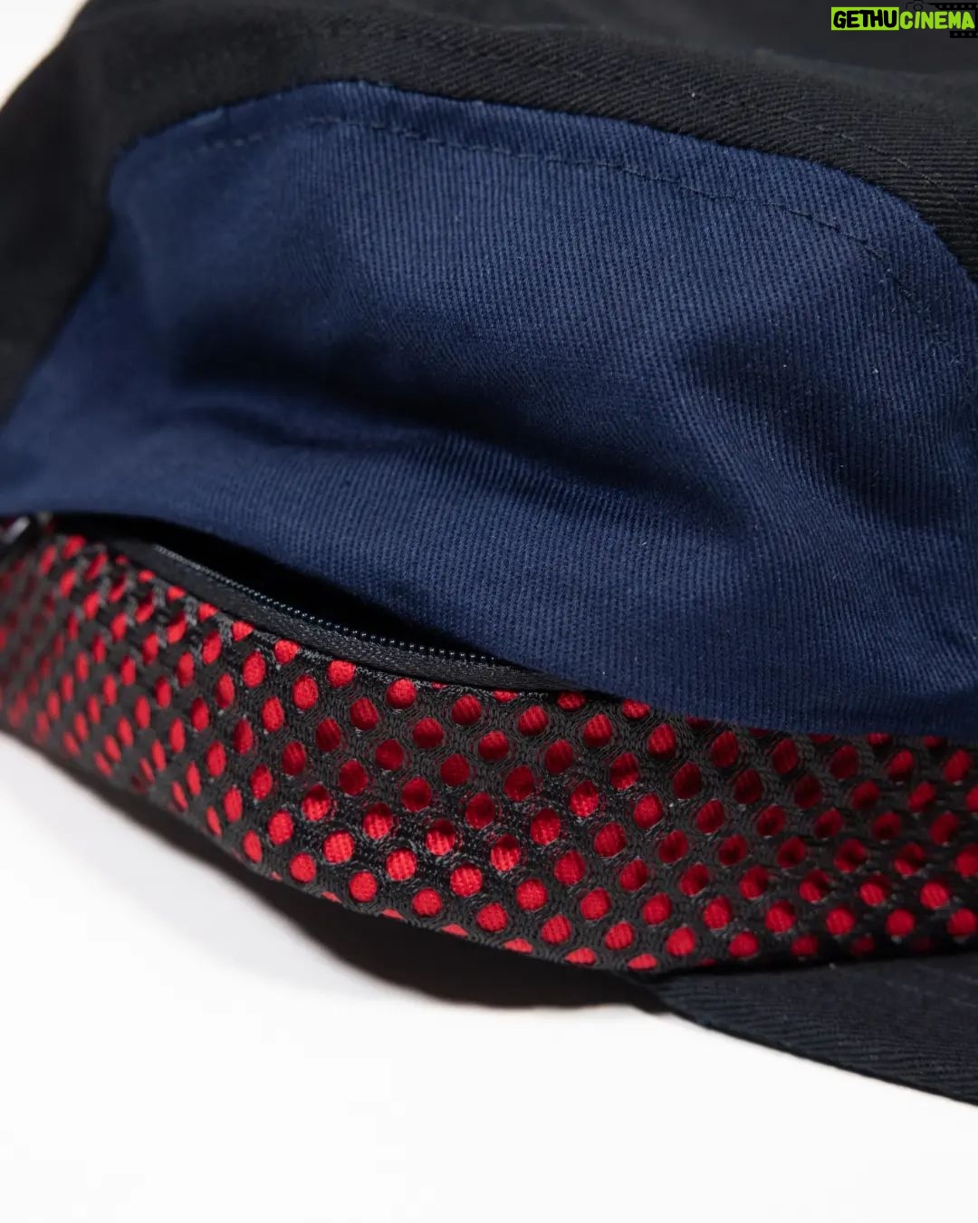 Mr. Paradox Paradise - 5.6K Likes - Sold out
If It's already sold Out, make Sure to take a Look at Overkill shop they got 125 Caps.
All Caps are limited to 300 PCs 100% Cotton btw ITS my First Cotton Cap IT needs some days to fits your head like shoes ,with the old reliable closing system IT fits all heads except children.IT hast Side pockets to stash your Money. Also U can hide sdcards ,lockpicks and so on,of cause the cap comes with quotes Like all my Designs and don't forget Only wash caps with hands, Peace. Mr.paradox paradise
@overkillshop
@overkillgraffiti