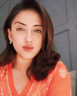 Mrinalini Chatterji Instagram - Random Selfies  at Office .....
🌻