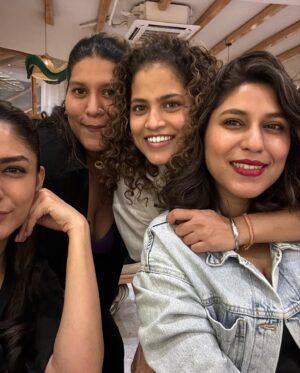 Mrunal Thakur Instagram - Living in a Pinterest board 🪄🧸🎀