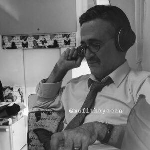 Müfit Kayacan Instagram - #Love101 @netflixturkiye 'de ilk sezonuyla yayında!👺
@ayyapim