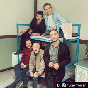 Muharrem Türkseven Instagram - Yılın mahkumları. ❤️‍🔥
#Repost @tugaymercan with @make_repost
・・・
👊🏻MaHKuM👊🏻
🦸🏼‍♂️ @onurtuna 🕵🏼‍♂️ @hakansalinmis 🥷🏿 @hakankarsak 👮🏼‍♂️ @mhrrmtrksvn @mfyapimtv @foxturkiye @mahkumdizifox