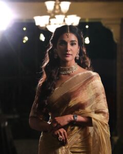 Actress Mukti Mohan HD Instagram Photos and Wallpapers August 2024